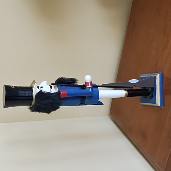 Nutcracker Guard Uniform Rifle Solid Wood Soldier Blue Red Gold Black White - Picture 4 of 9